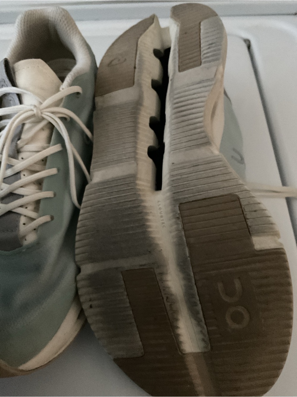 On Cloud Women's Light Green Lace-Up Athletic Sneakers - Picture 4 of 5